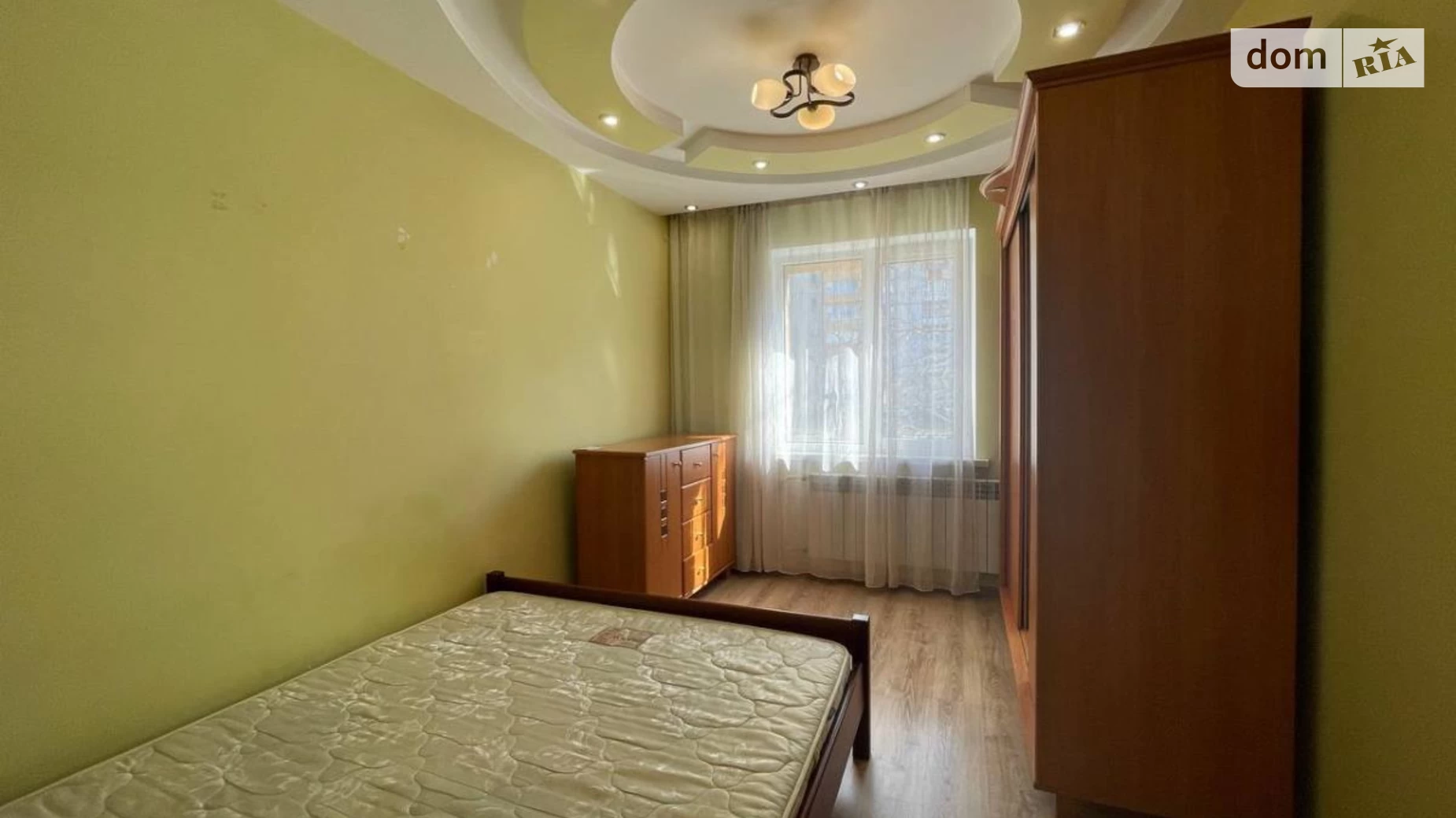 Продается 2-комнатная квартира 48 кв. м в Ивано-Франковске, ул. Миколайчука Ивана, 32