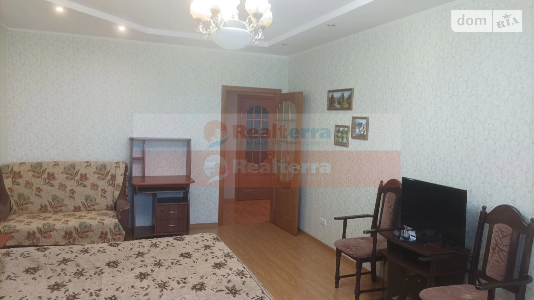 Продается 1-комнатная квартира 61 кв. м в Киеве, ул. Гетьмана Вадима, 1Б - фото 2