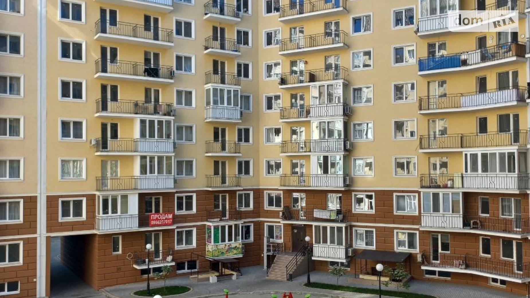 Продається 1-кімнатна квартира 26 кв. м у Одесі, вул. Профспілкова, 9