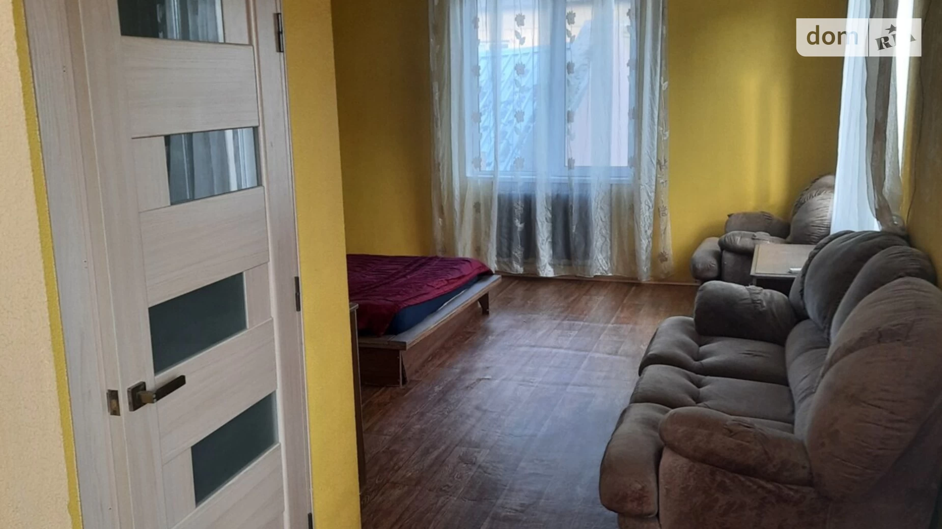Продается 1-комнатная квартира 45 кв. м в Одессе, ул. Приморская