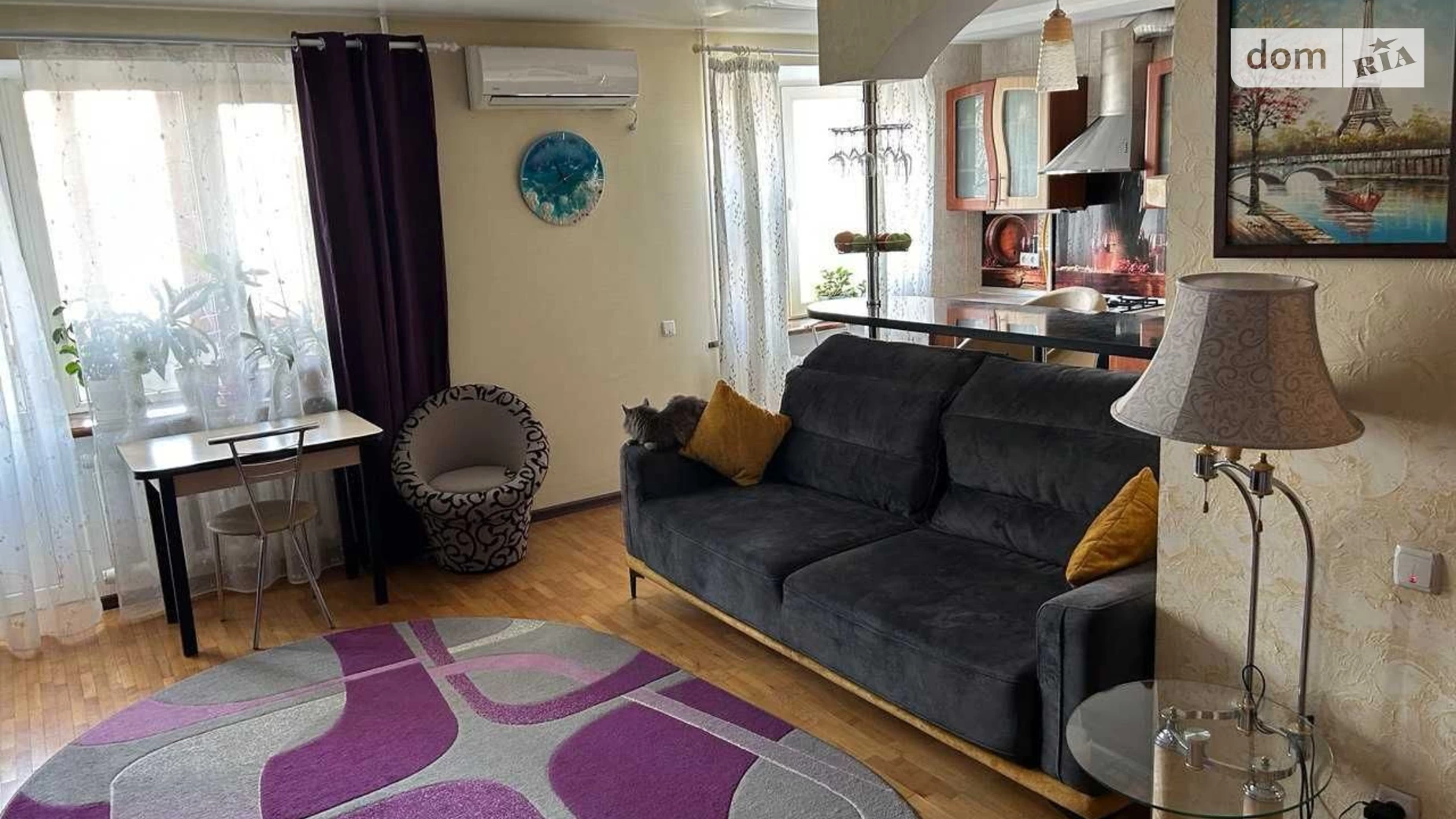 Продается 3-комнатная квартира 62 кв. м в Днепре, ул. Богданова, 1