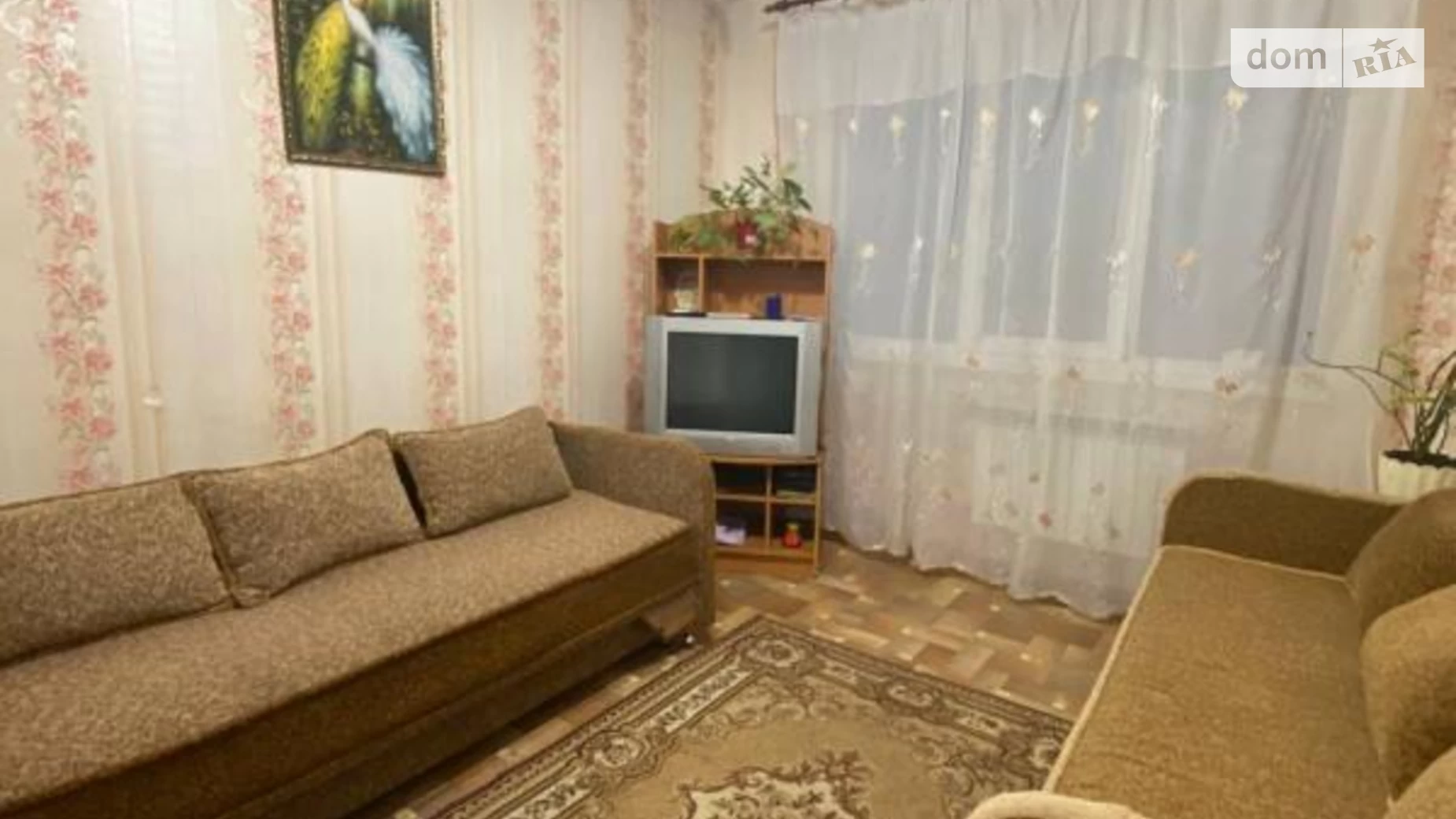 Продається 1-кімнатна квартира 28 кв. м у Одесі, вул. Романтиків(Третя), 25