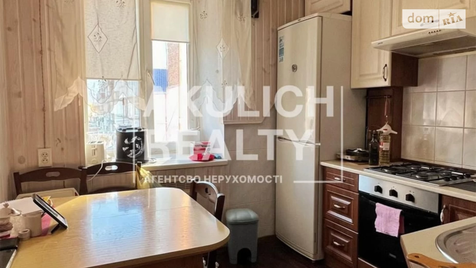 Продается 2-комнатная квартира 52 кв. м в Каменце-Подольском, ул. Гагарина, 51