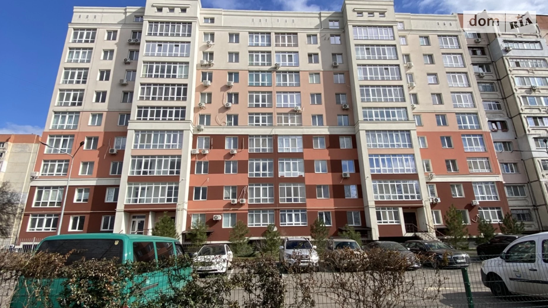 Продается 2-комнатная квартира 67 кв. м в Николаеве, ул. Лазурная