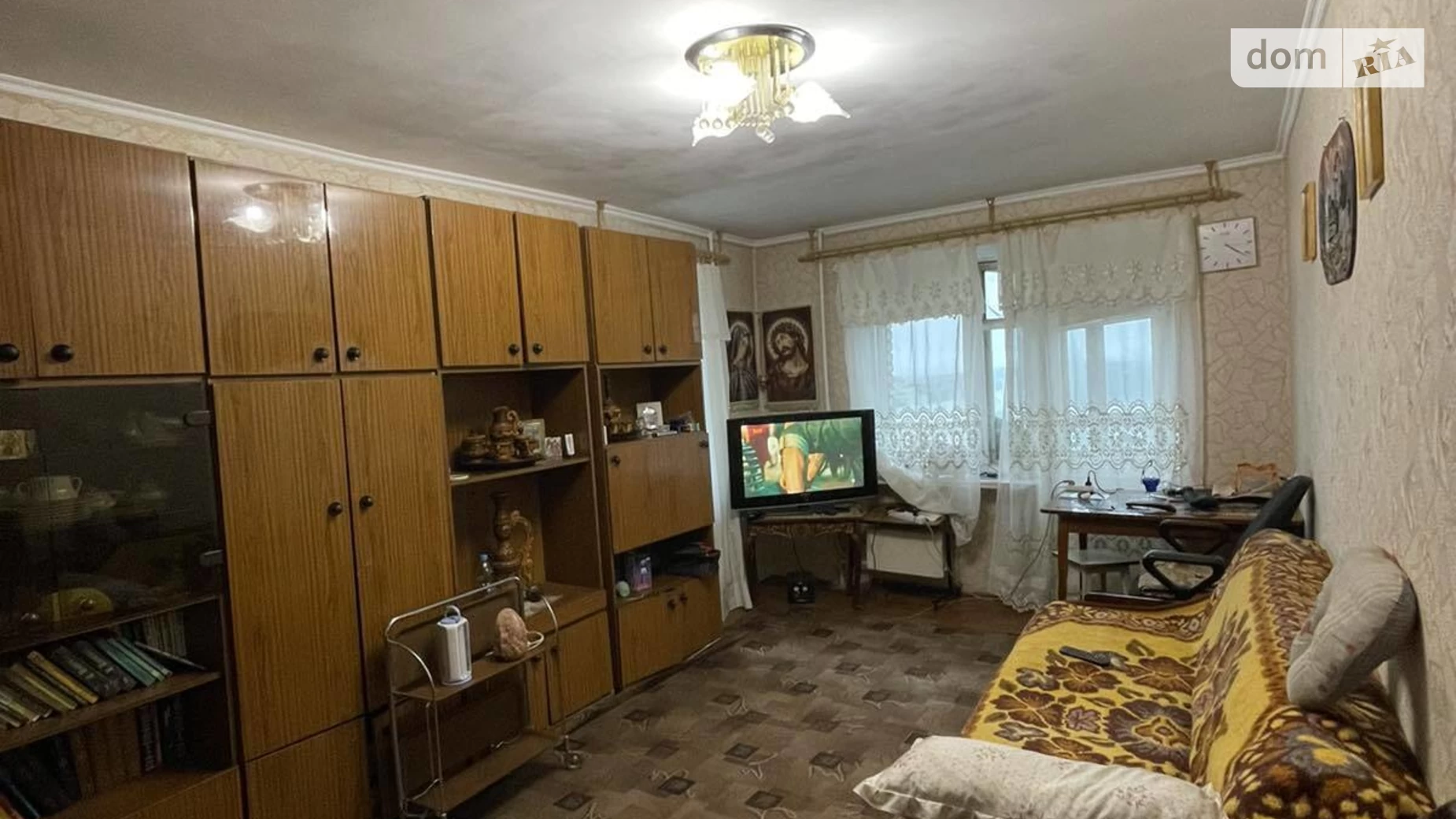 Продается 3-комнатная квартира 67 кв. м в Львове, просп. Красной Калины