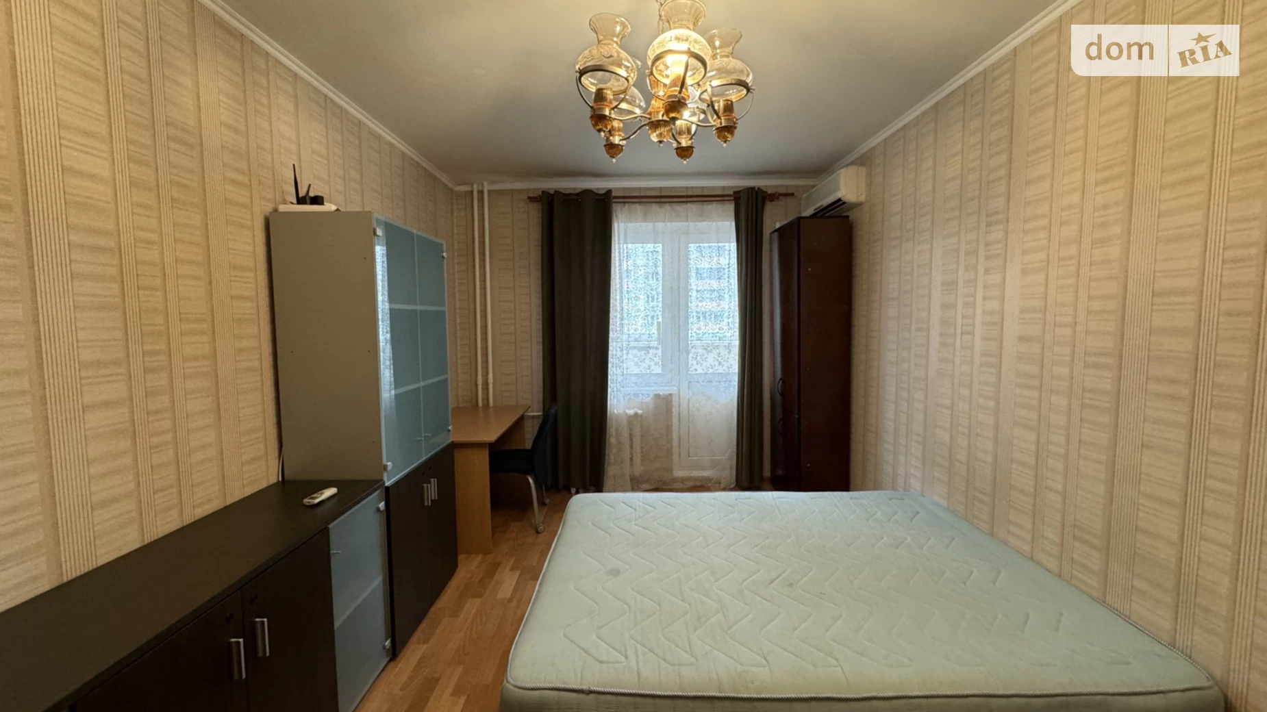 Продается 1-комнатная квартира 46.2 кв. м в Киеве, ул. Урловская - фото 2