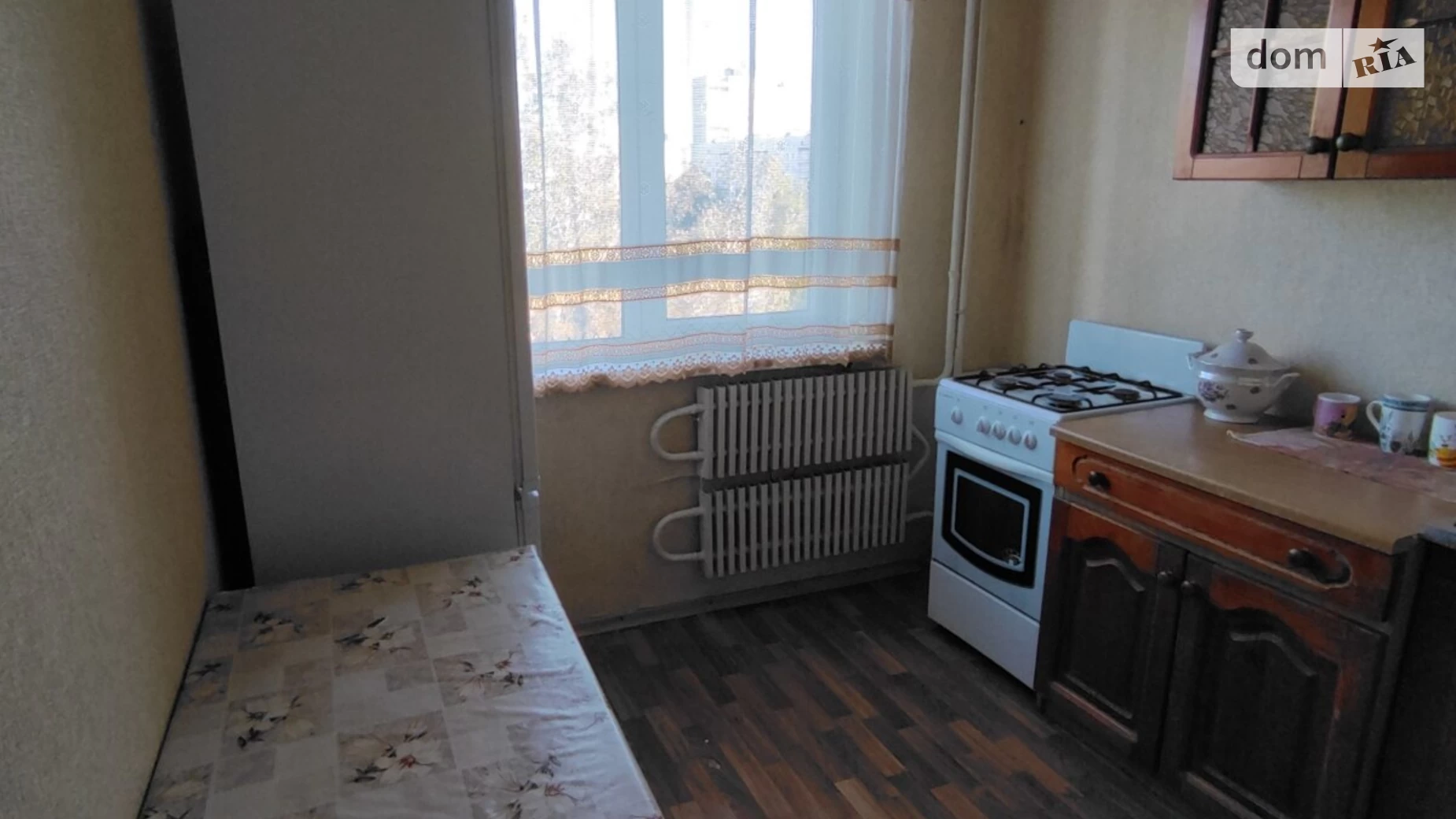Продается 1-комнатная квартира 33 кв. м в Харькове, ул. Героев Труда, 4Б