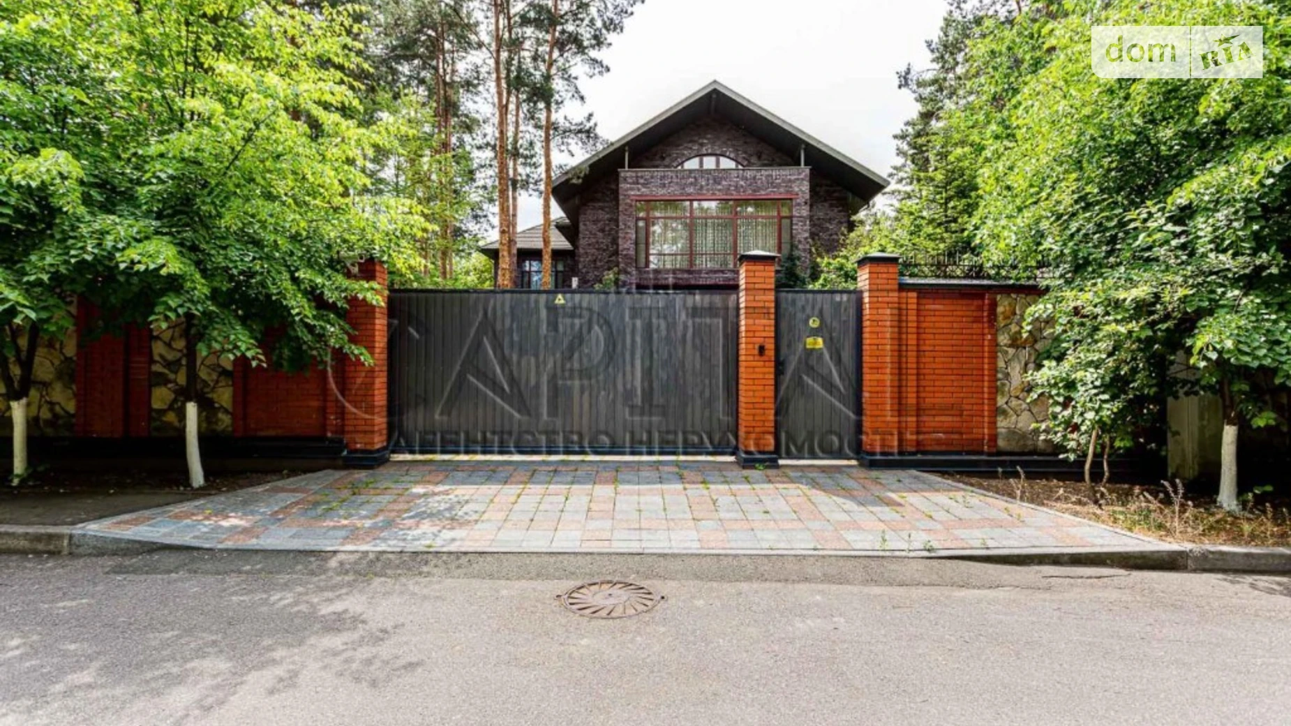 Сдается в аренду дом на 4 этажа 900 кв. м с камином, цена: 8000 $ - фото 4