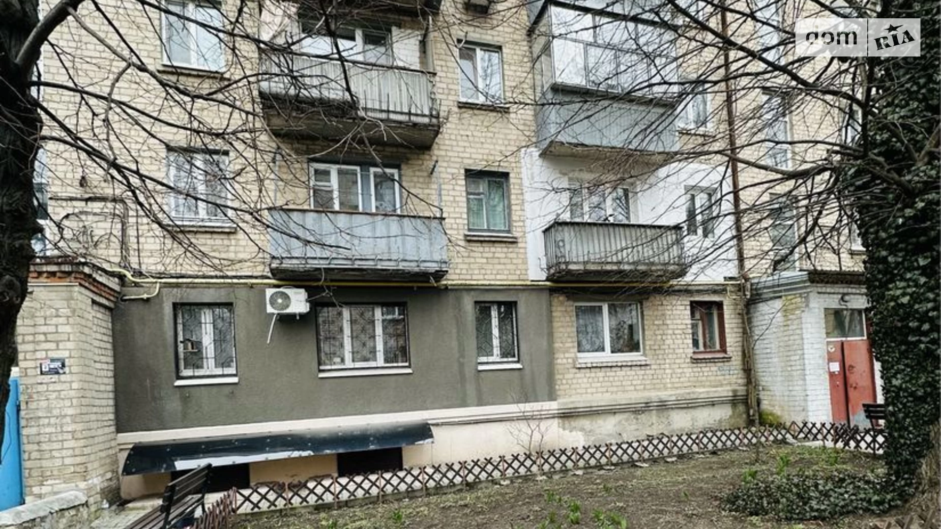 Продается 2-комнатная квартира 42 кв. м в Днепре, просп. Поля Александра, 98