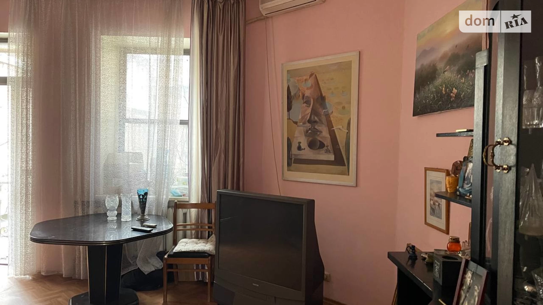 Продається 3-кімнатна квартира 77 кв. м у Одесі, вул. Канатна