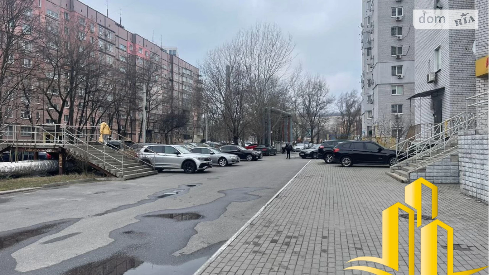 Продается офис 112 кв. м в бизнес-центре, цена: 65000 $ - фото 2