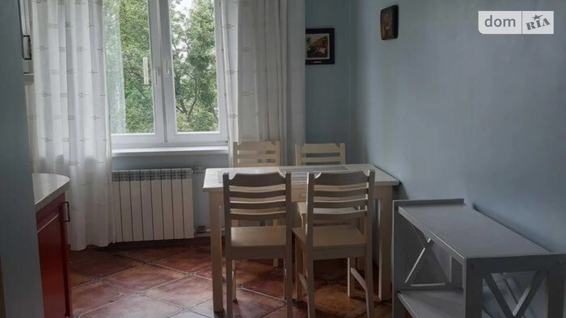Продается 3-комнатная квартира 70 кв. м в Киеве, ул. Приозерная, 10В
