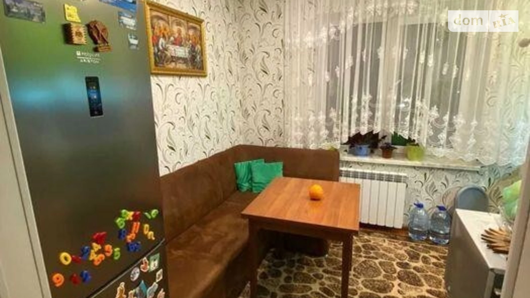 Продается 1-комнатная квартира 36 кв. м в Киеве, ул. Радужная, 4