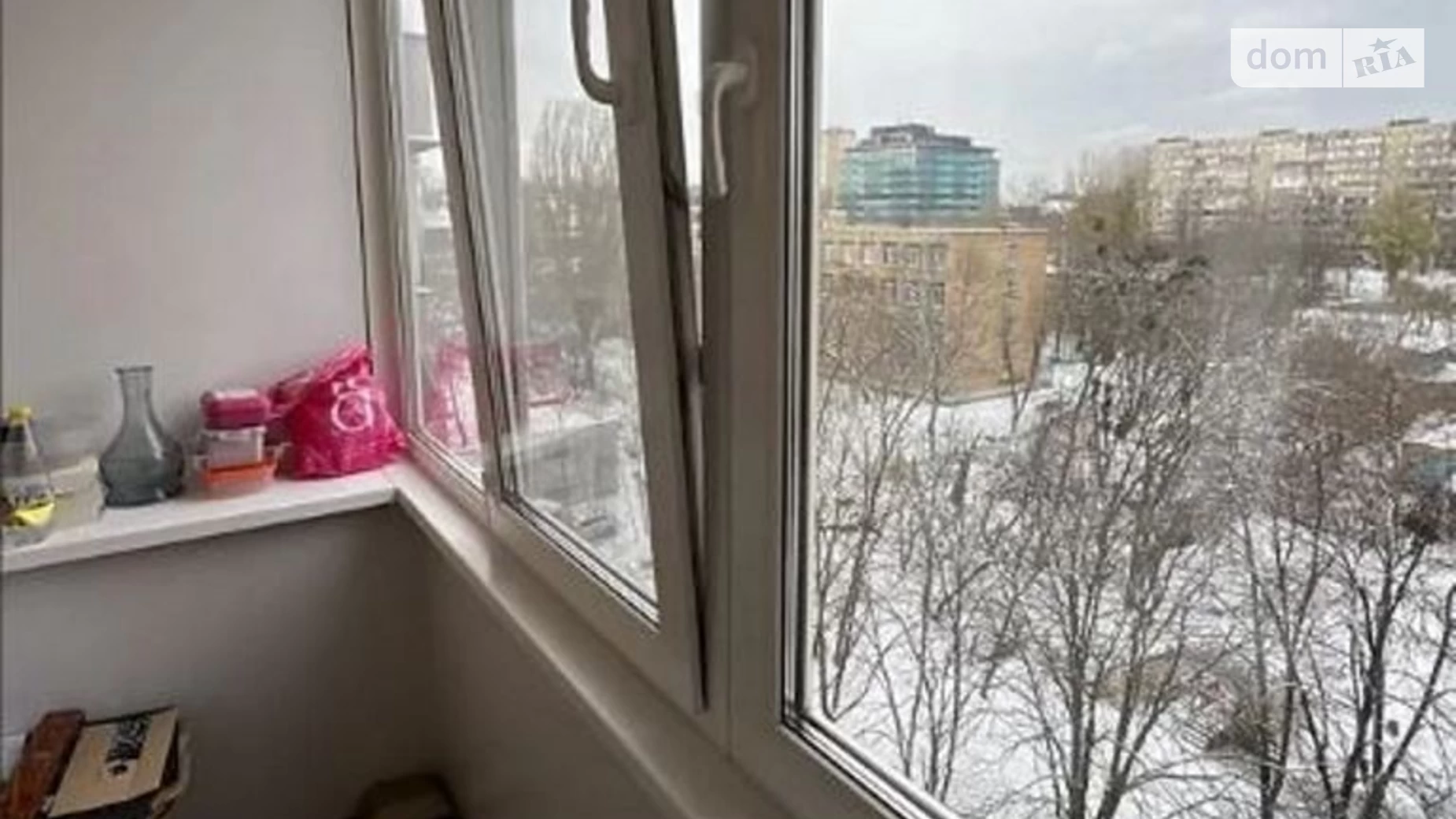 Продается 2-комнатная квартира 53 кв. м в Киеве, ул. Васильковская, 8А