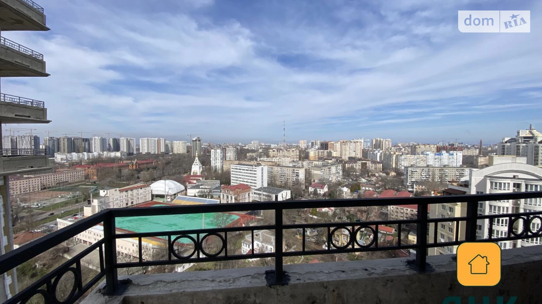 Продается 3-комнатная квартира 85.5 кв. м в Одессе, Фонтанская дор.