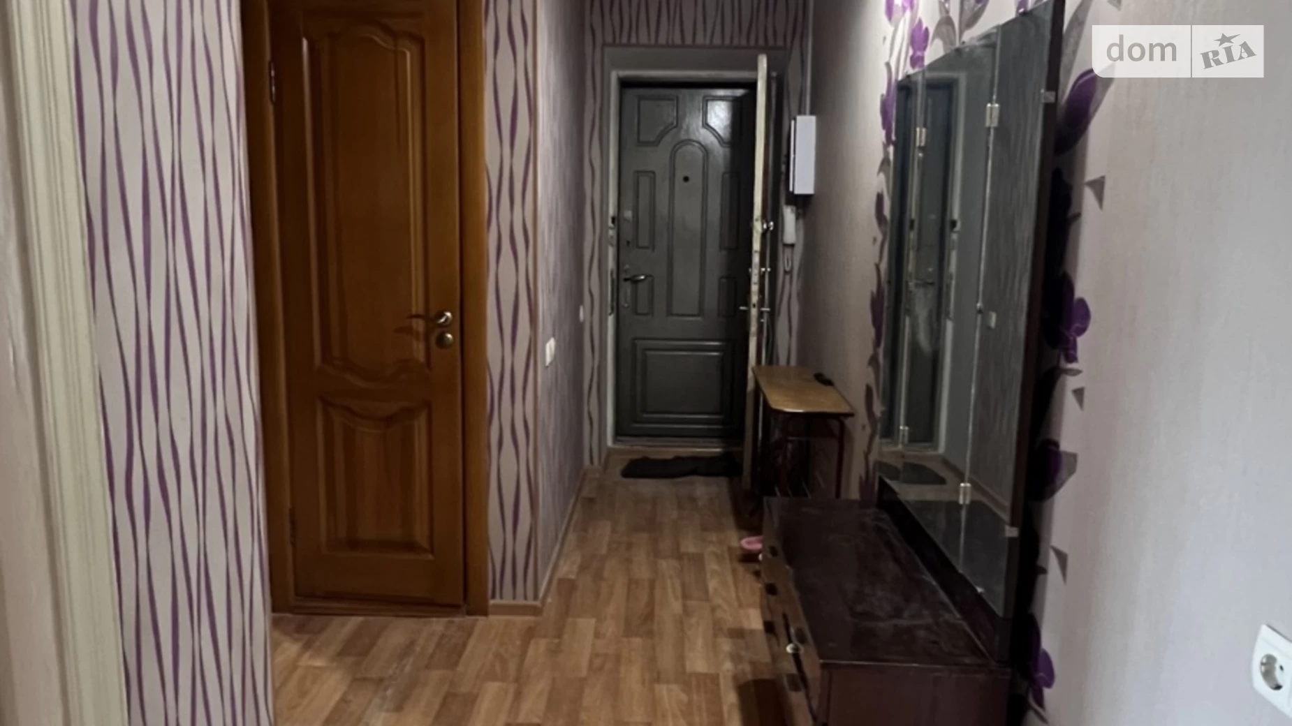 Продается 3-комнатная квартира 57 кв. м в Николаеве
