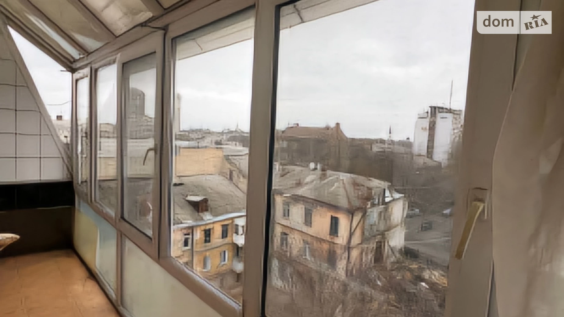 Продается 6-комнатная квартира 103 кв. м в Одессе, ул. Старопортофранковская