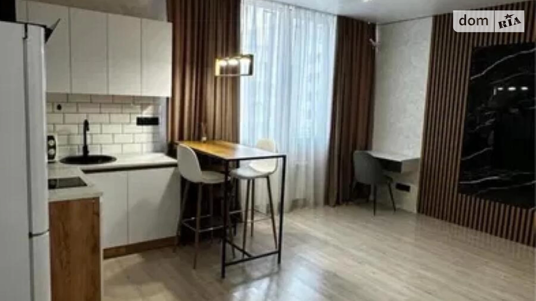 Продается 1-комнатная квартира 33 кв. м в Одессе, ул. Школьная