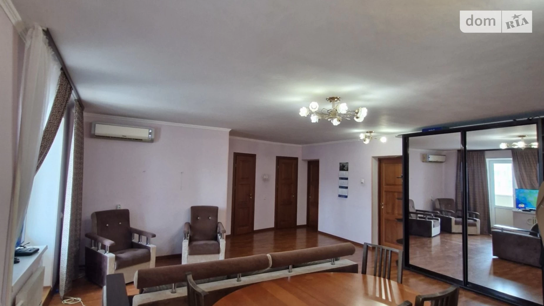 Продається 4-кімнатна квартира 84 кв. м у Миколаєві, вул. Архітектора Старова, 10Б