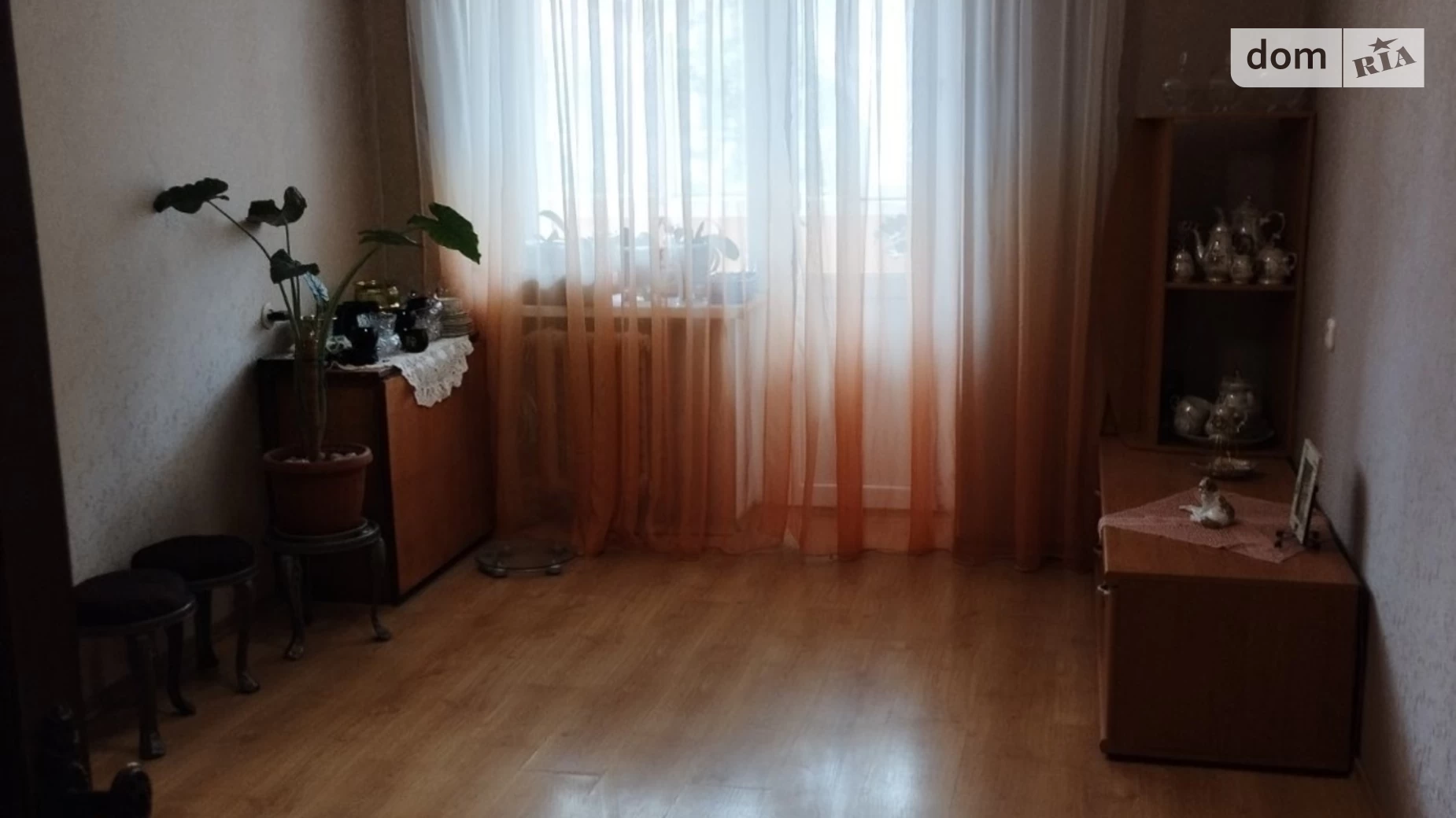 Продається 2-кімнатна квартира 49.4 кв. м у Миколаєві, просп. Героїв України