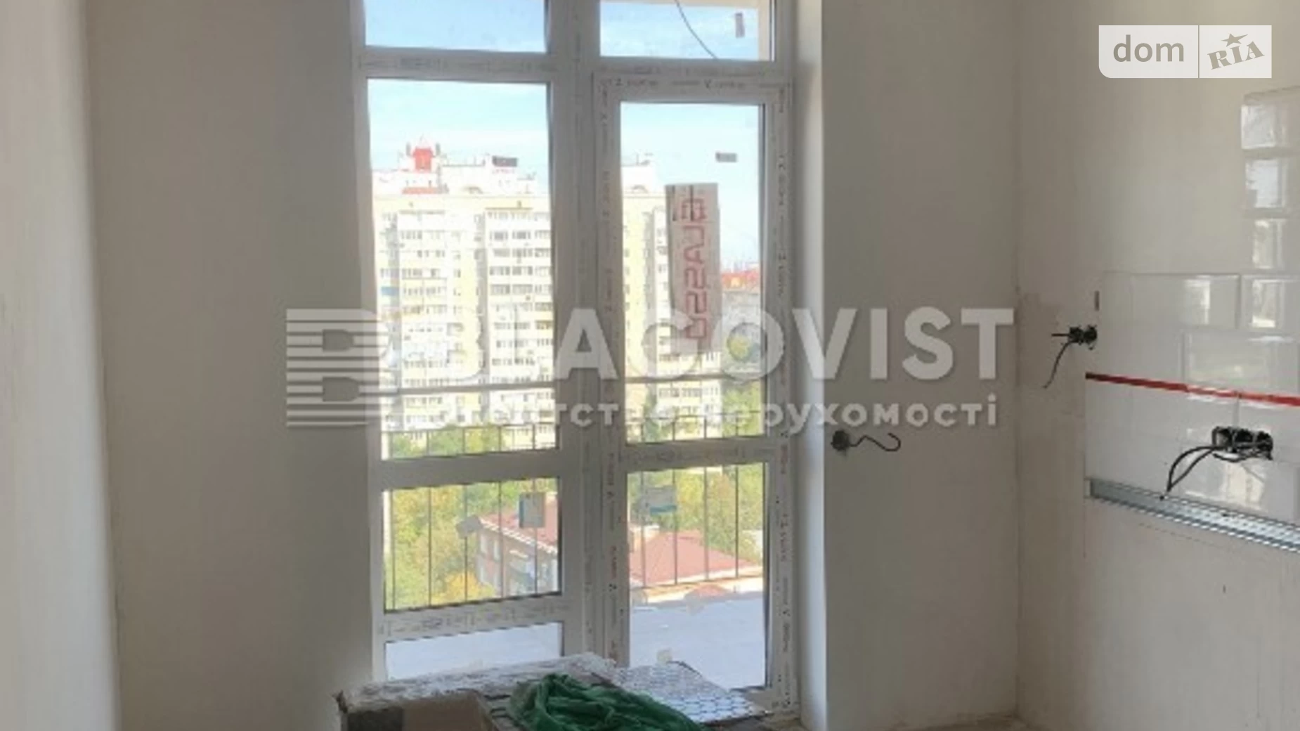 Продается 2-комнатная квартира 64 кв. м в Киеве, ул. Глубочицкая, 13