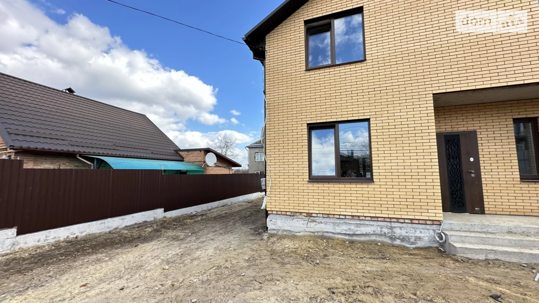 Продается дом на 2 этажа 125 кв. м с балконом, цена: 130000 $ - фото 2