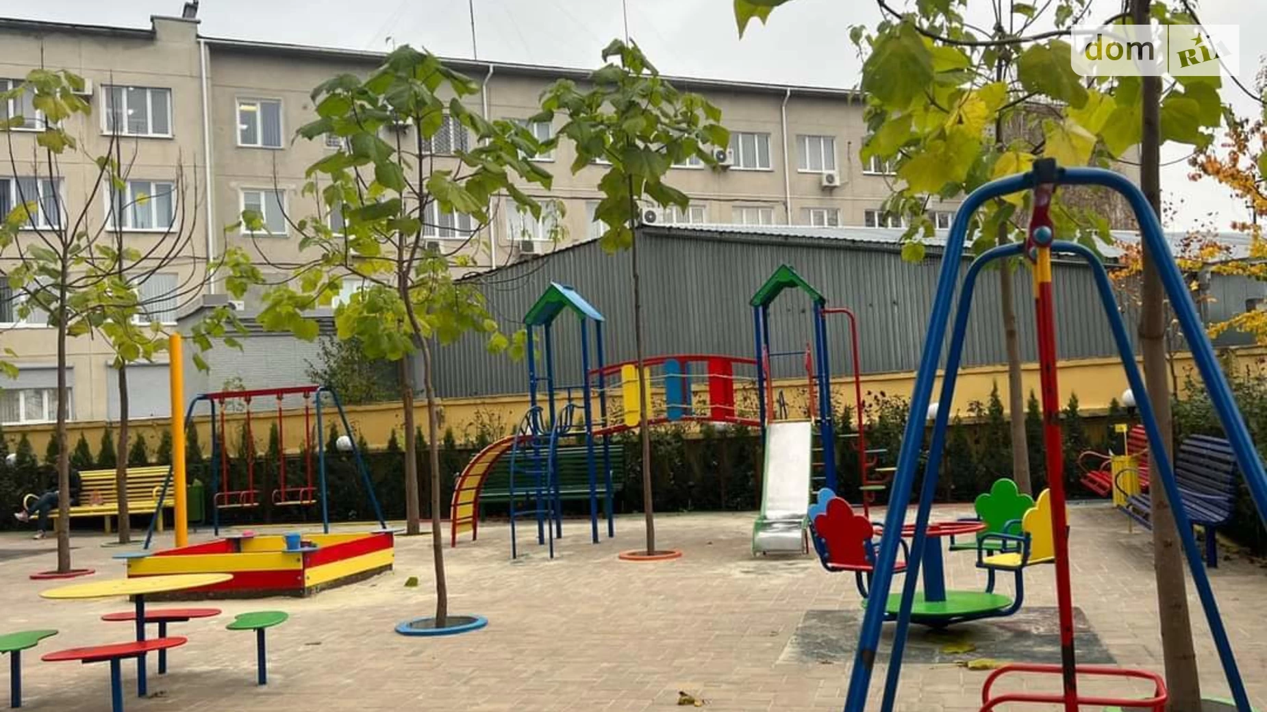 3-кімнатна квартира 85 кв. м у Тернополі, просп. Бандери Степана - фото 4