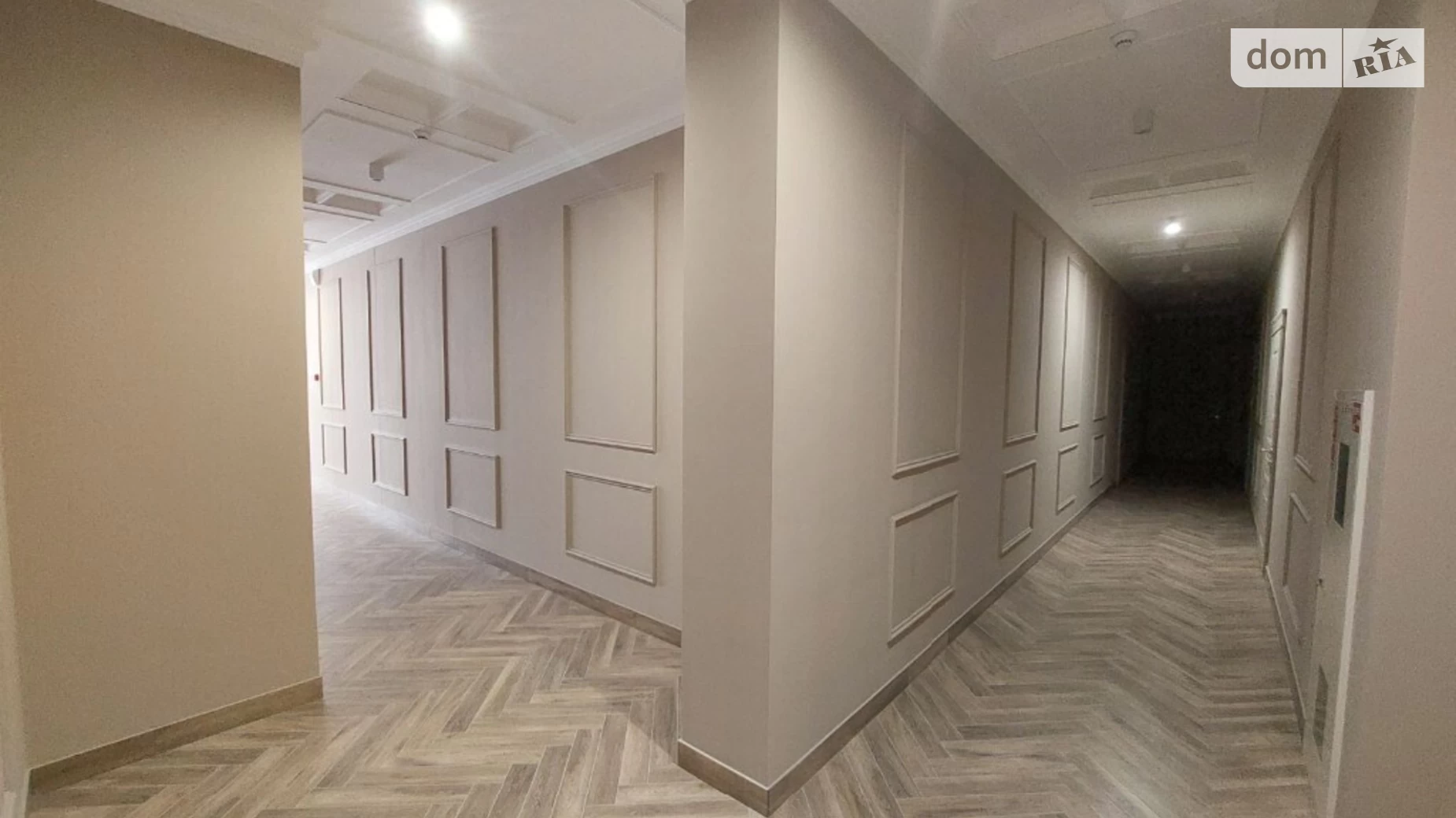 Продається офіс 30.3 кв. м в бізнес-центрі, цена: 49995 $ - фото 4