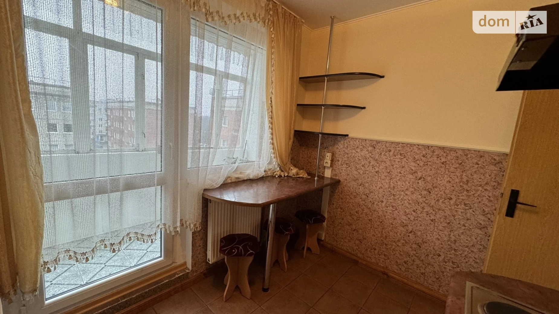 Продається 3-кімнатна квартира 70 кв. м у Стрию, ул. Степана Ленкавського