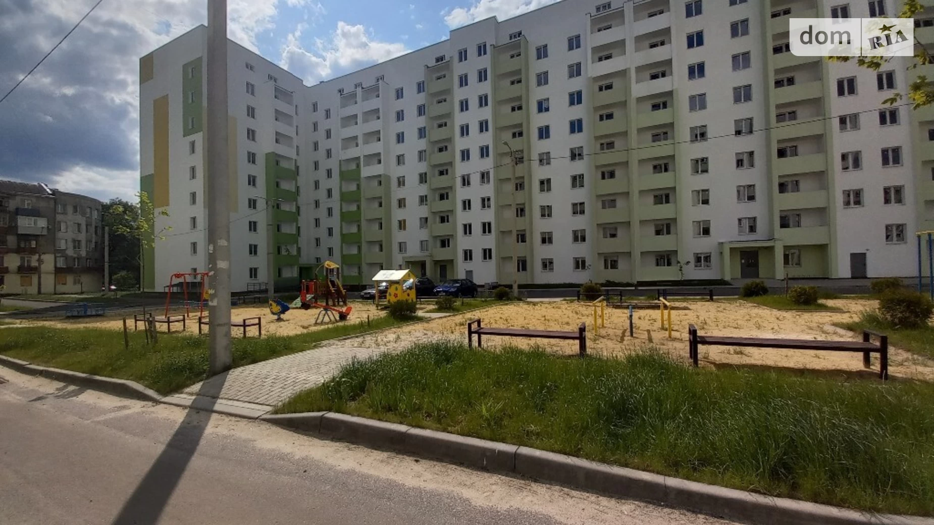 Продается 1-комнатная квартира 45 кв. м в Харькове, ул. Мира, 3