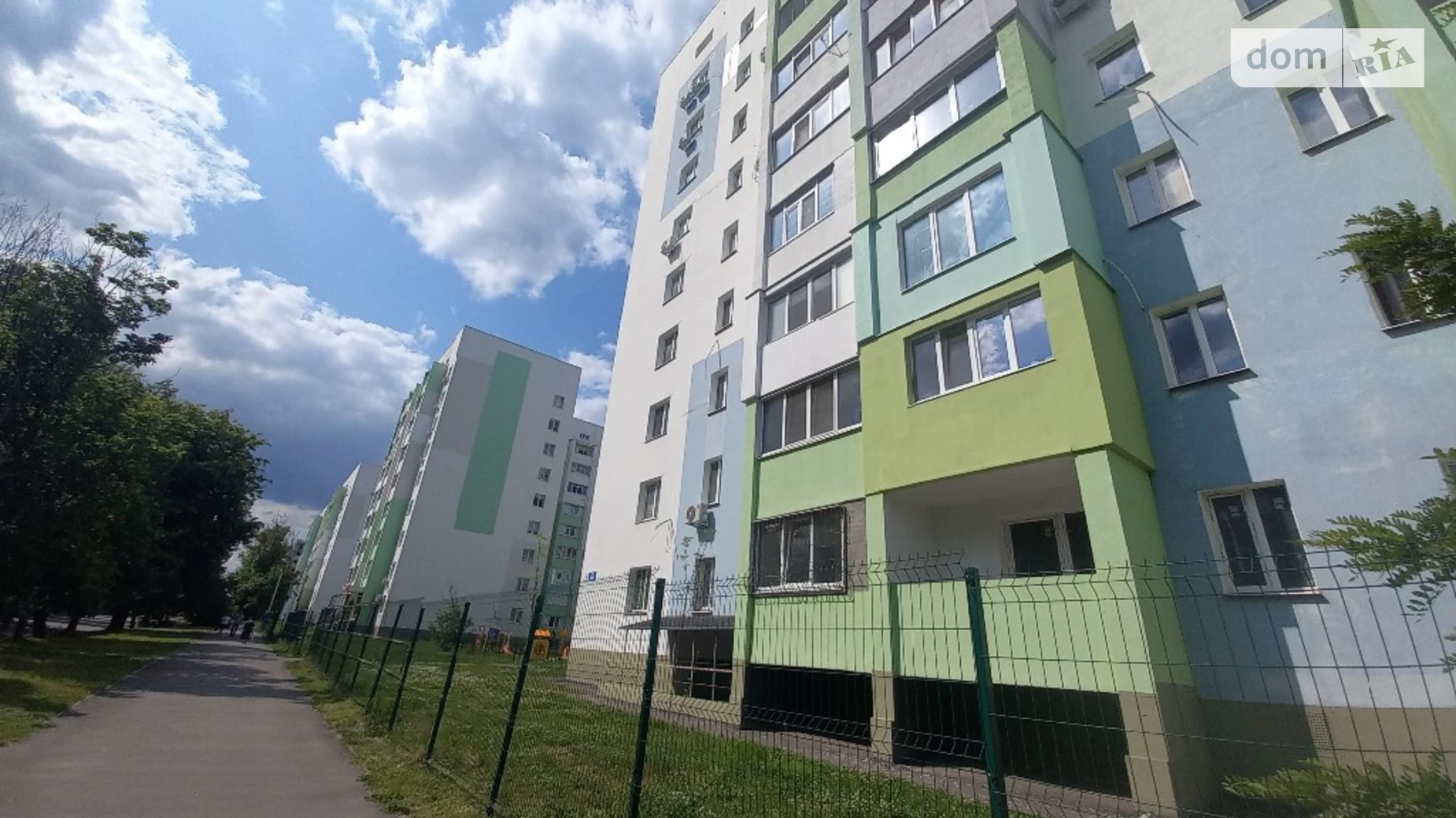 Продається 3-кімнатна квартира 83 кв. м у Харкові, вул. Миру, 3