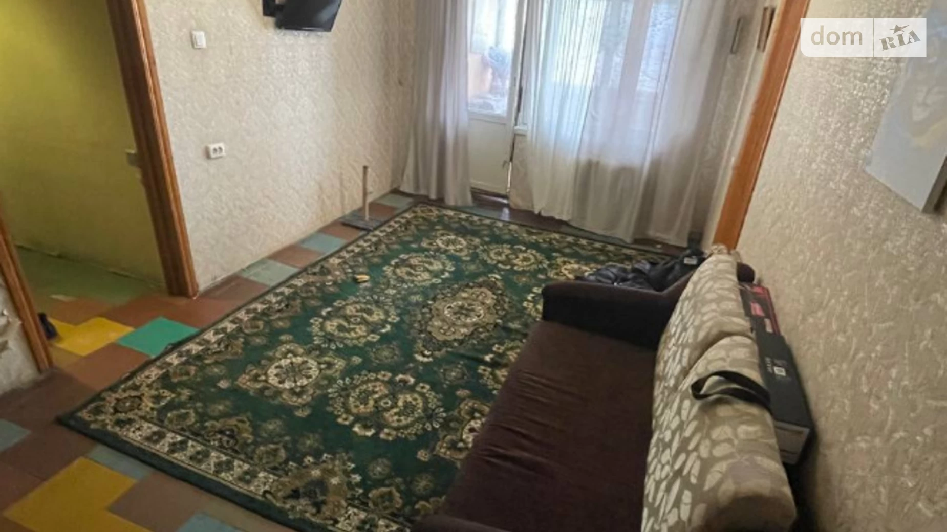 Продается 3-комнатная квартира 56 кв. м в Днепре, ул. Калнышевского Петра