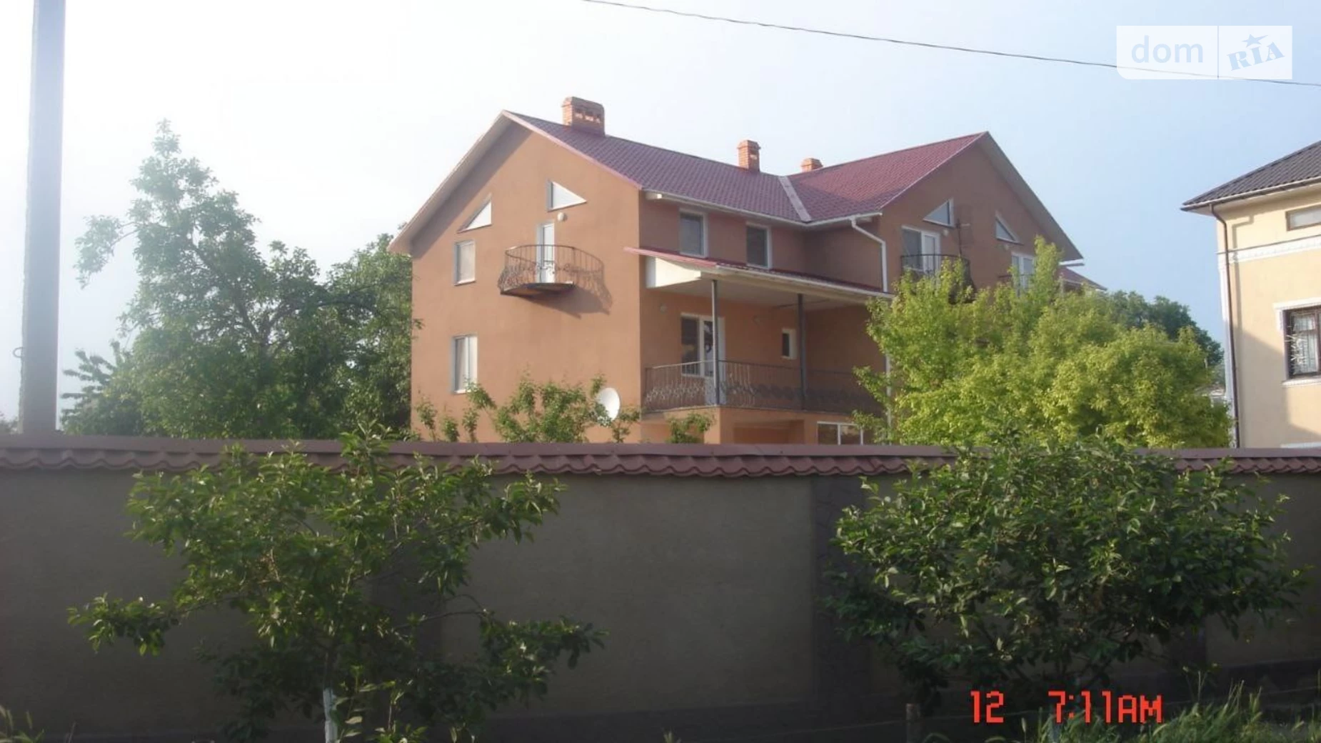 Сдается в аренду дом на 3 этажа 350 кв. м с гаражом, цена: 800 $ - фото 2