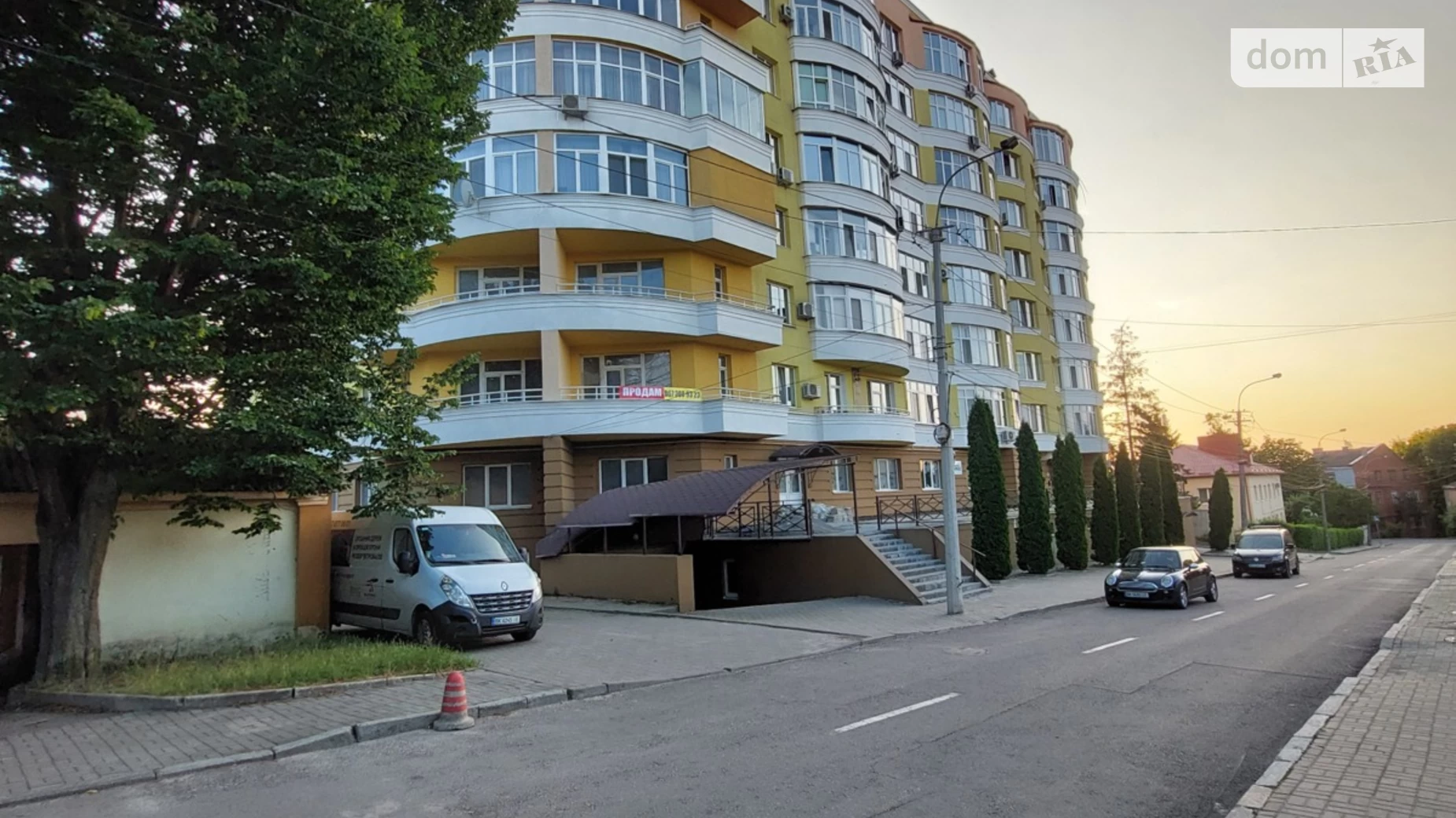 Продается 3-комнатная квартира 113 кв. м в Ровно, ул. Квитки-Основьяненко, 8Б - фото 4