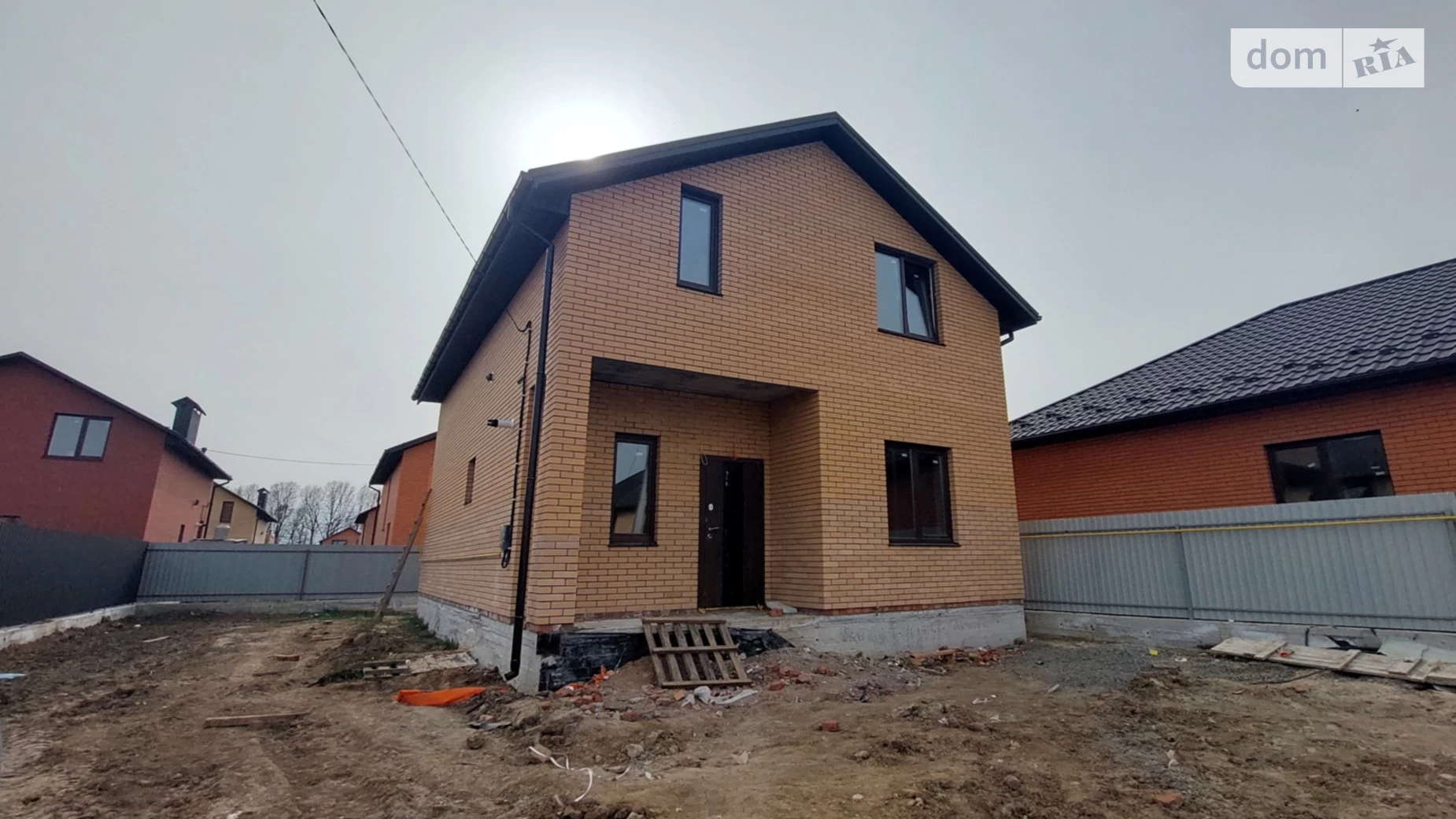 Продается дом на 2 этажа 120 кв. м с беседкой, цена: 90000 $ - фото 3