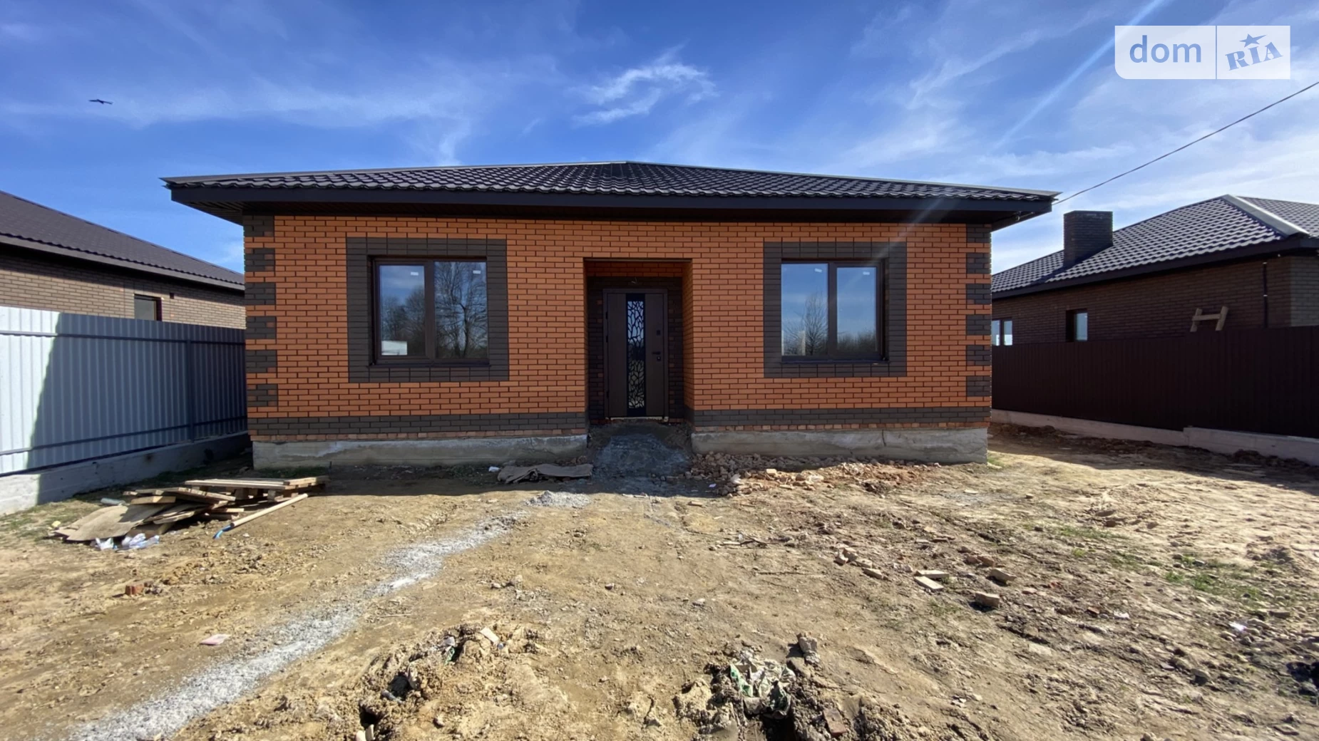 Продается одноэтажный дом 100 кв. м с верандой, цена: 65000 $ - фото 2