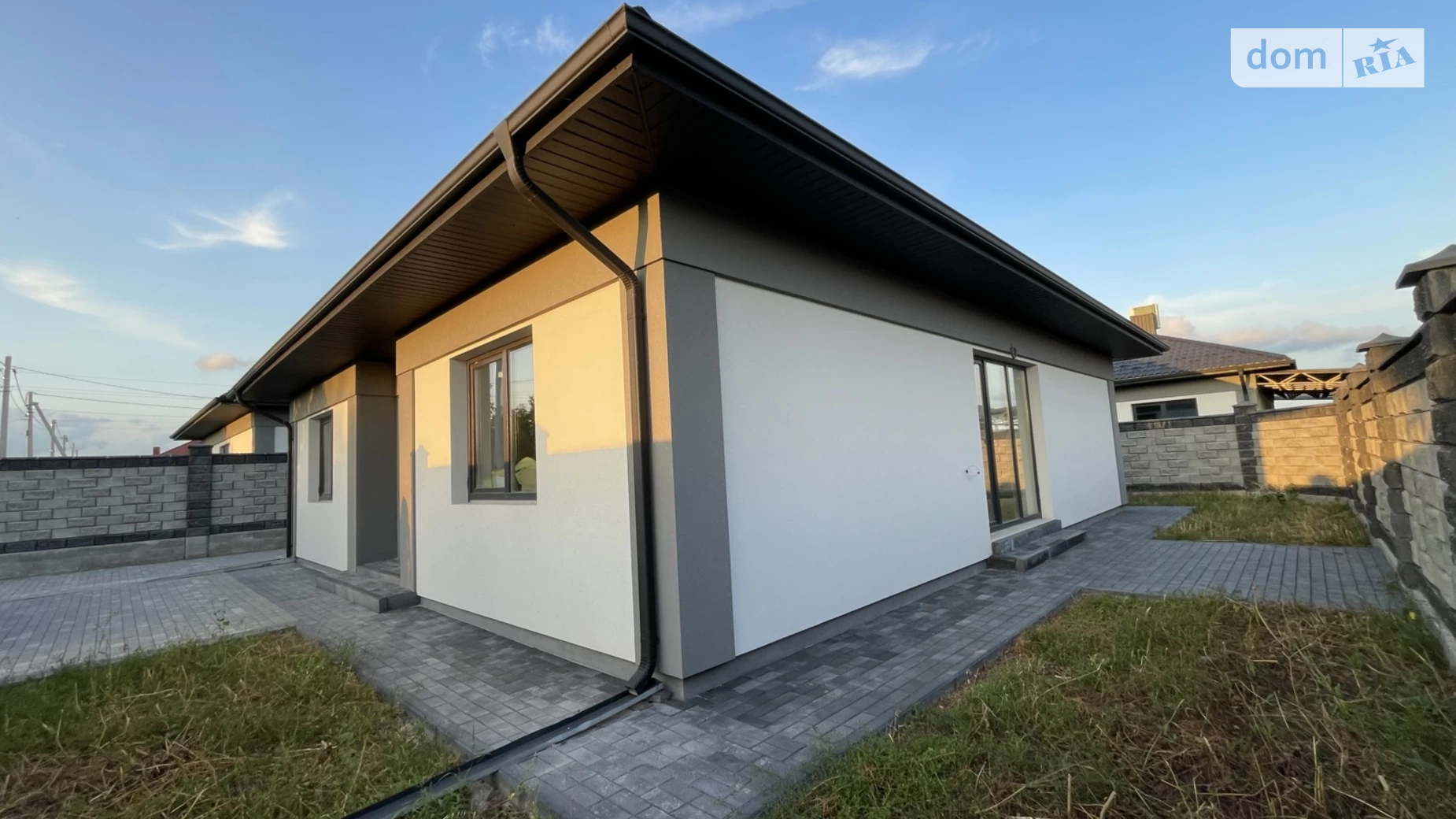 Продается одноэтажный дом 110 кв. м с садом, цена: 95000 $ - фото 3