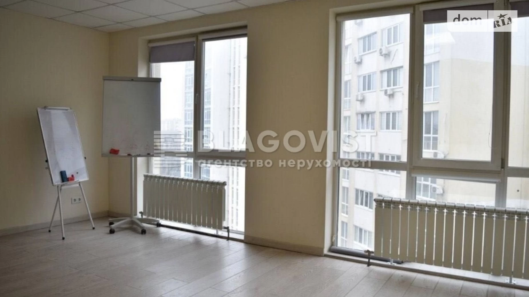 Продается 3-комнатная квартира 103 кв. м в Киеве, ул. Александровская, 1