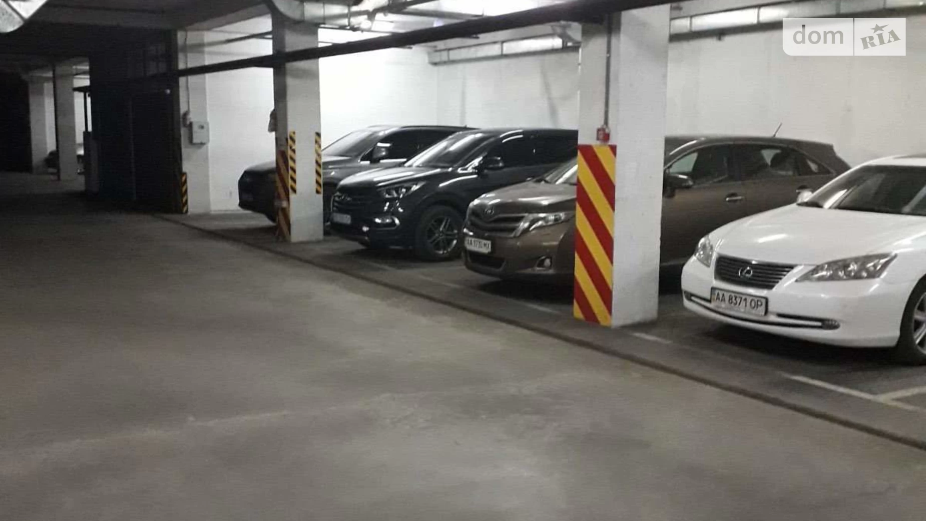 Продается отдельно стоящий гараж под легковое авто на 12.5 кв. м, цена: 18000 $ - фото 3