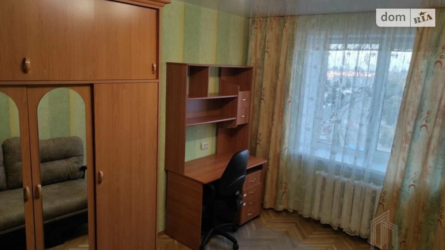 Продается 2-комнатная квартира 52 кв. м в Киеве, ул. Верховинная, 80