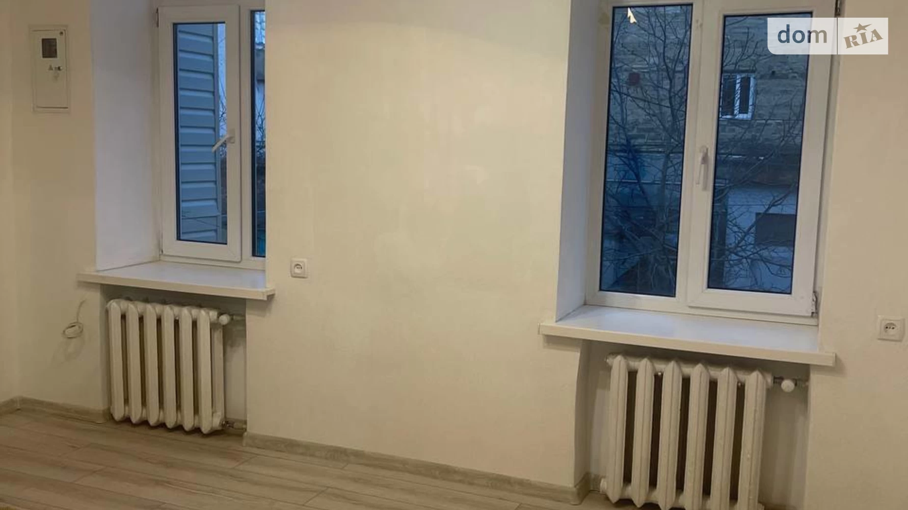 Продається 2-кімнатна квартира 25 кв. м у Одесі