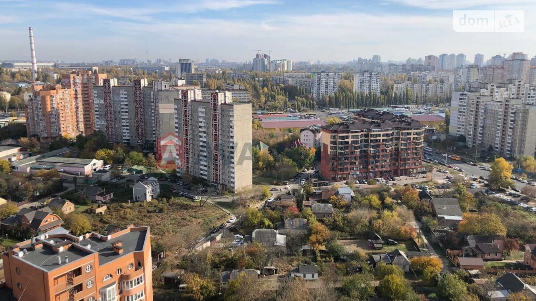 Продается 3-комнатная квартира 109 кв. м в Киеве, ул. Осенняя, 33