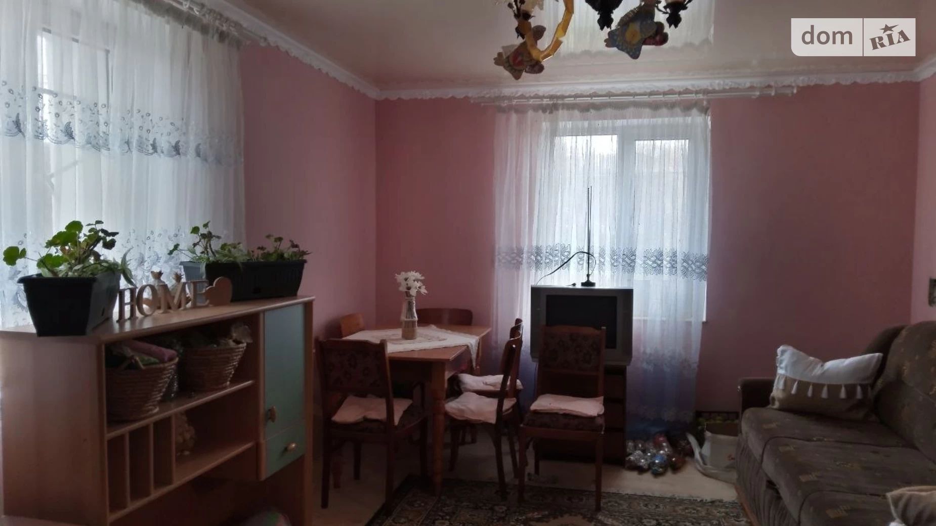 Продається будинок 2 поверховий 90 кв. м з каміном, вул. Садова