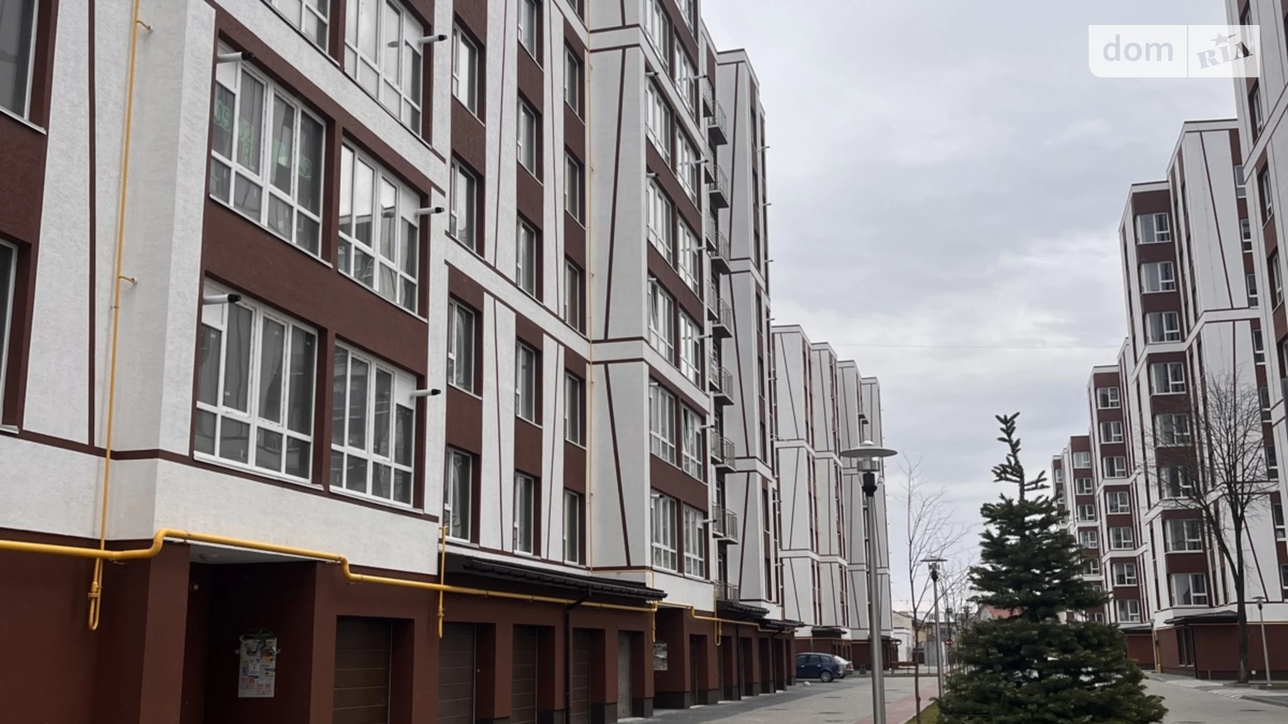 Продается 3-комнатная квартира 76.3 кв. м в Ивано-Франковске, ул. Павла Полуботка, 18 корпус 15 - фото 3