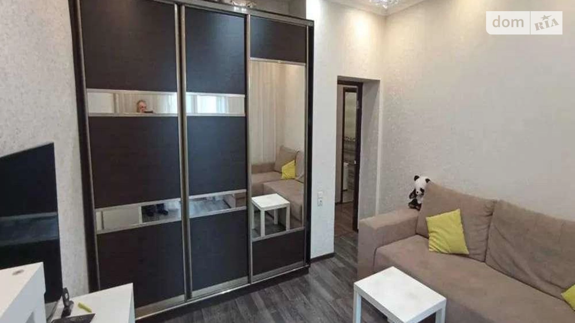 Продается 2-комнатная квартира 50 кв. м в Харькове, ул. Александра Матросова, 2