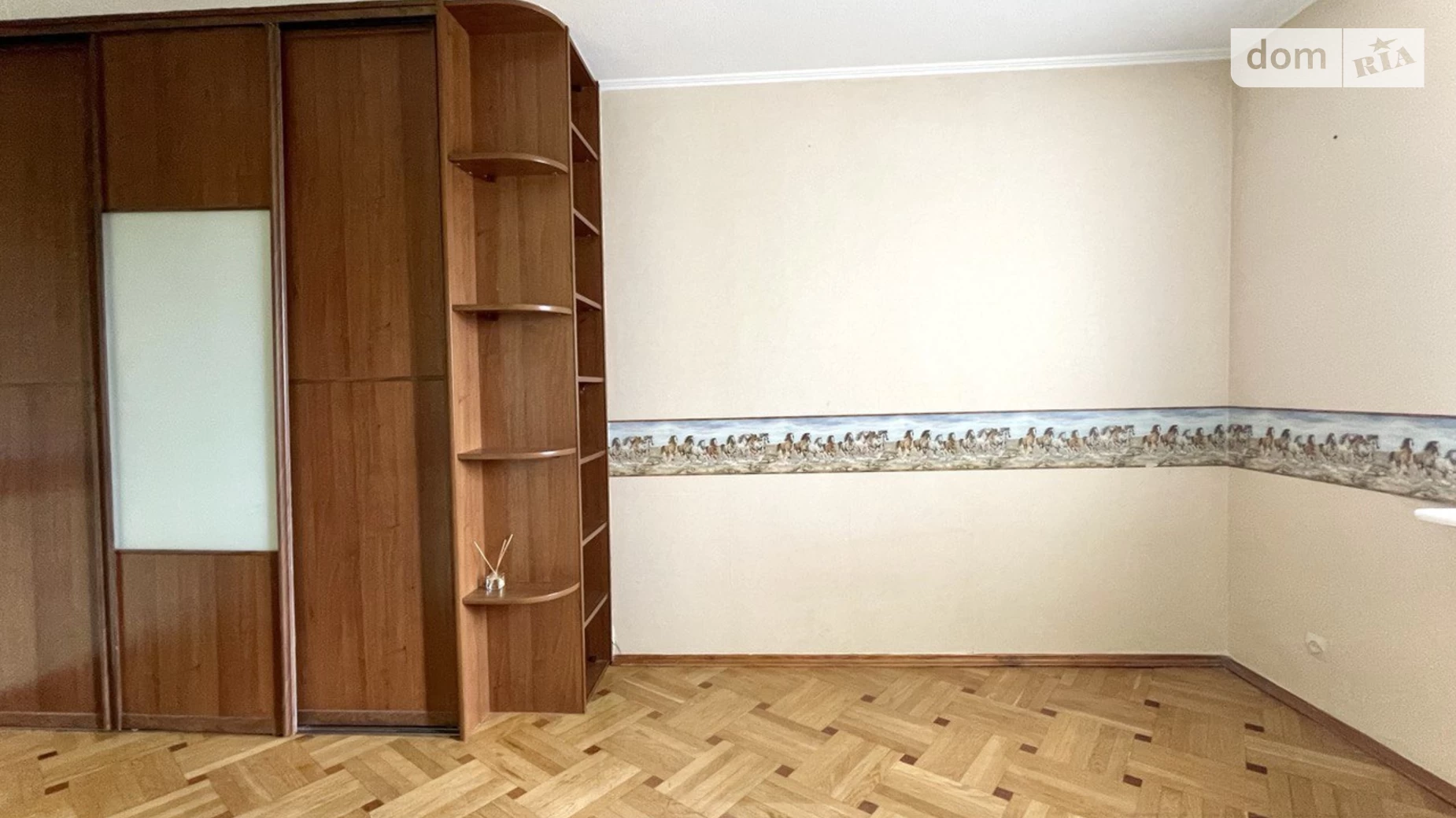 Продается 3-комнатная квартира 80 кв. м в Киеве, ул. Зоологическая, 6В