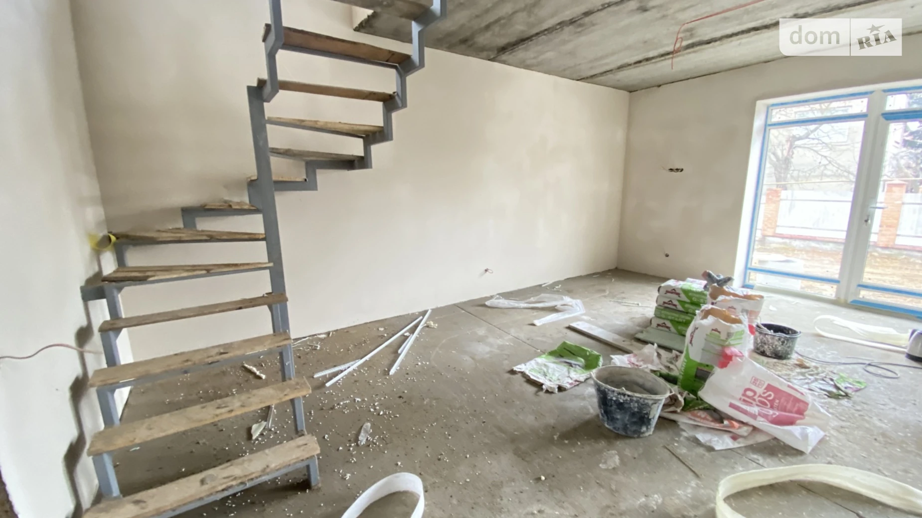 Продается дом на 2 этажа 125 кв. м с камином, цена: 130000 $ - фото 3