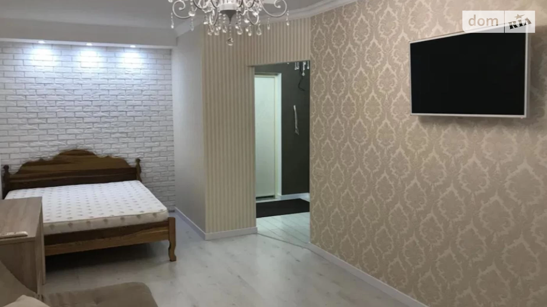 Продается 1-комнатная квартира 42 кв. м в Одессе, ул. Проценко, 50 корпус 1