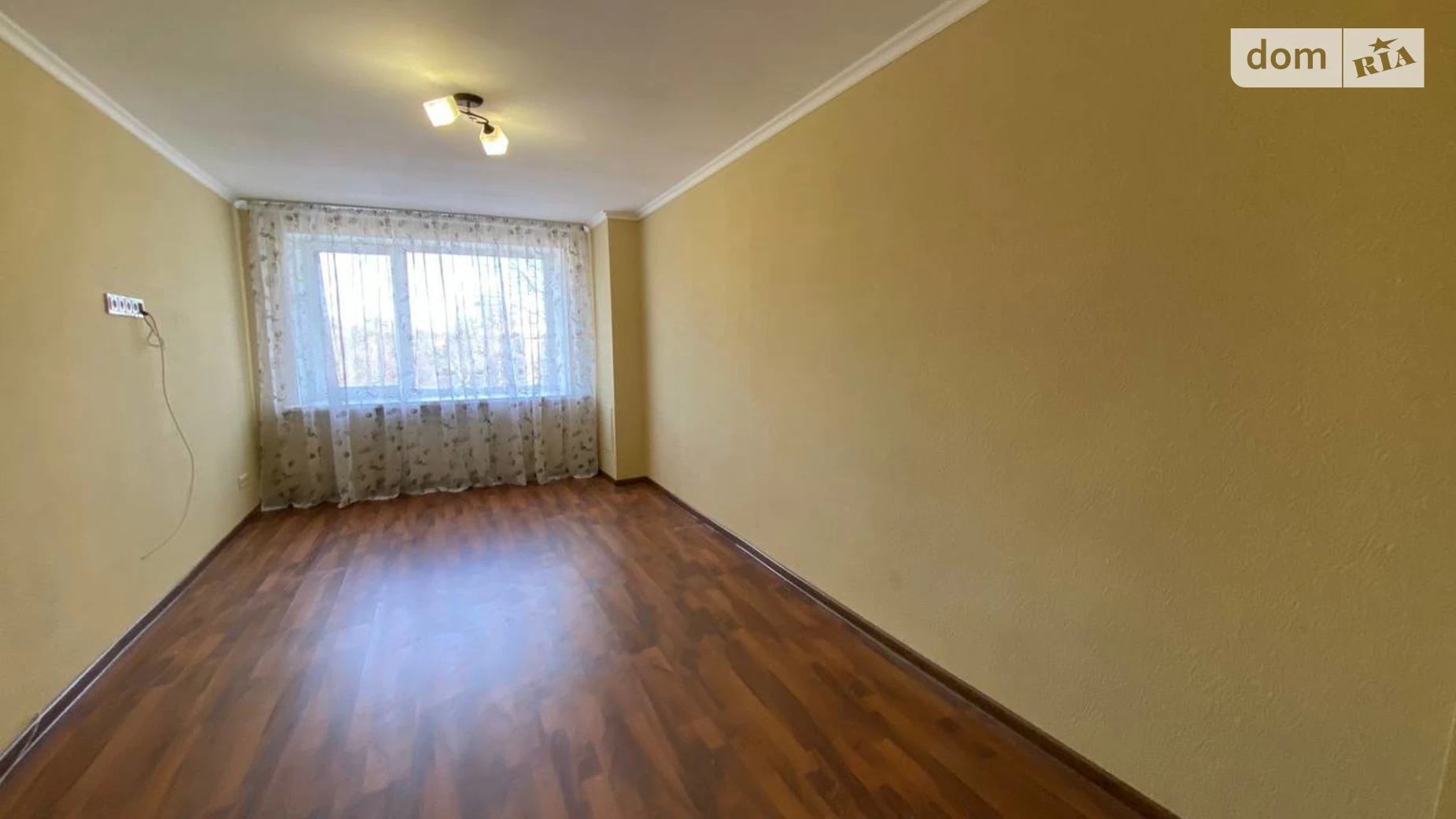 Продається 3-кімнатна квартира 81 кв. м у Дніпрі, просп. Хмельницького Богдана, 110