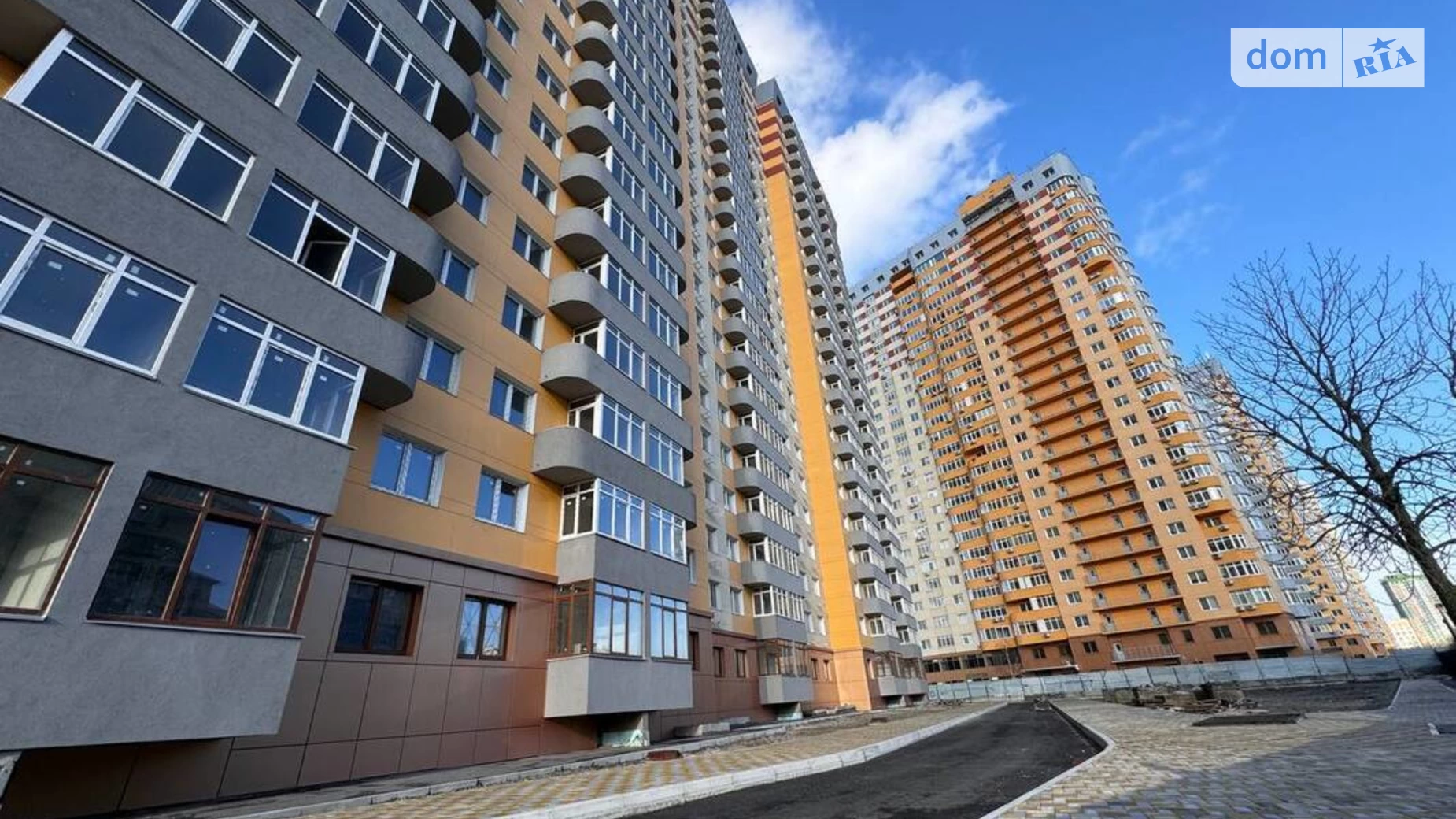 Продается 1-комнатная квартира 52 кв. м в Киеве, ул. Юрия Кондратюка, 1 - фото 2
